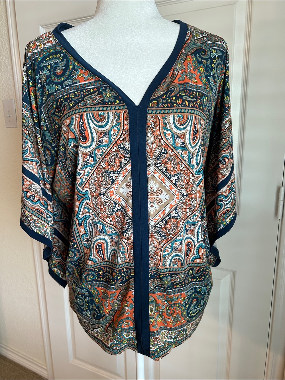 ONE WORLD Boho Paisley V-Neck Butterfly Sleeves Top, Large